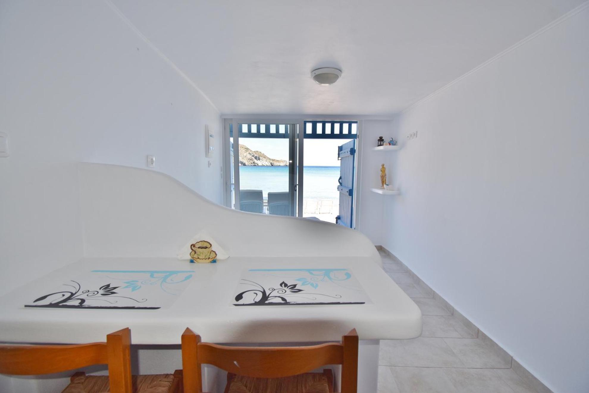 Blue Mare Apartments On The Beach Firopótamosz Szoba fotó