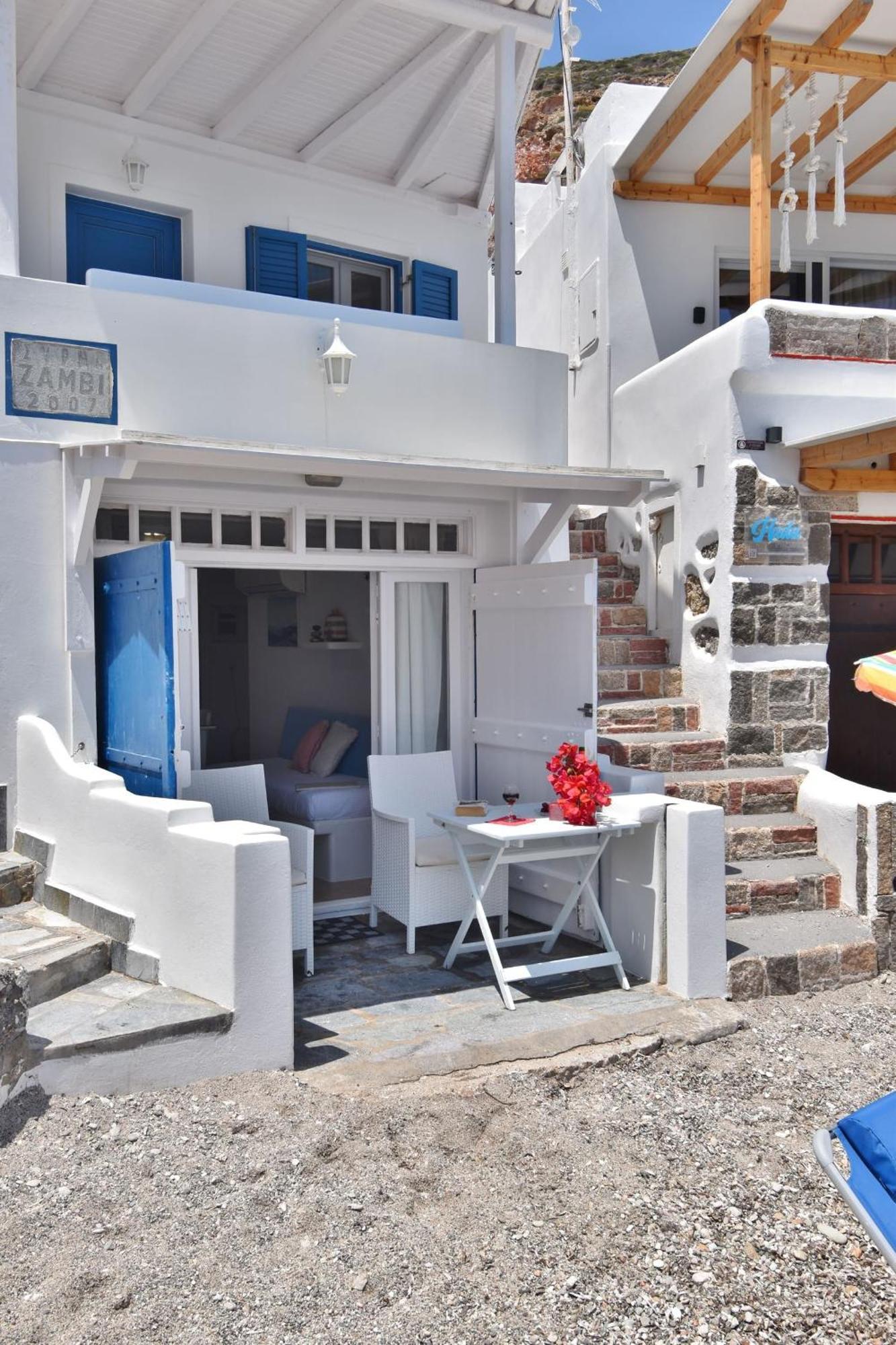 Blue Mare Apartments On The Beach Firopótamosz Szoba fotó