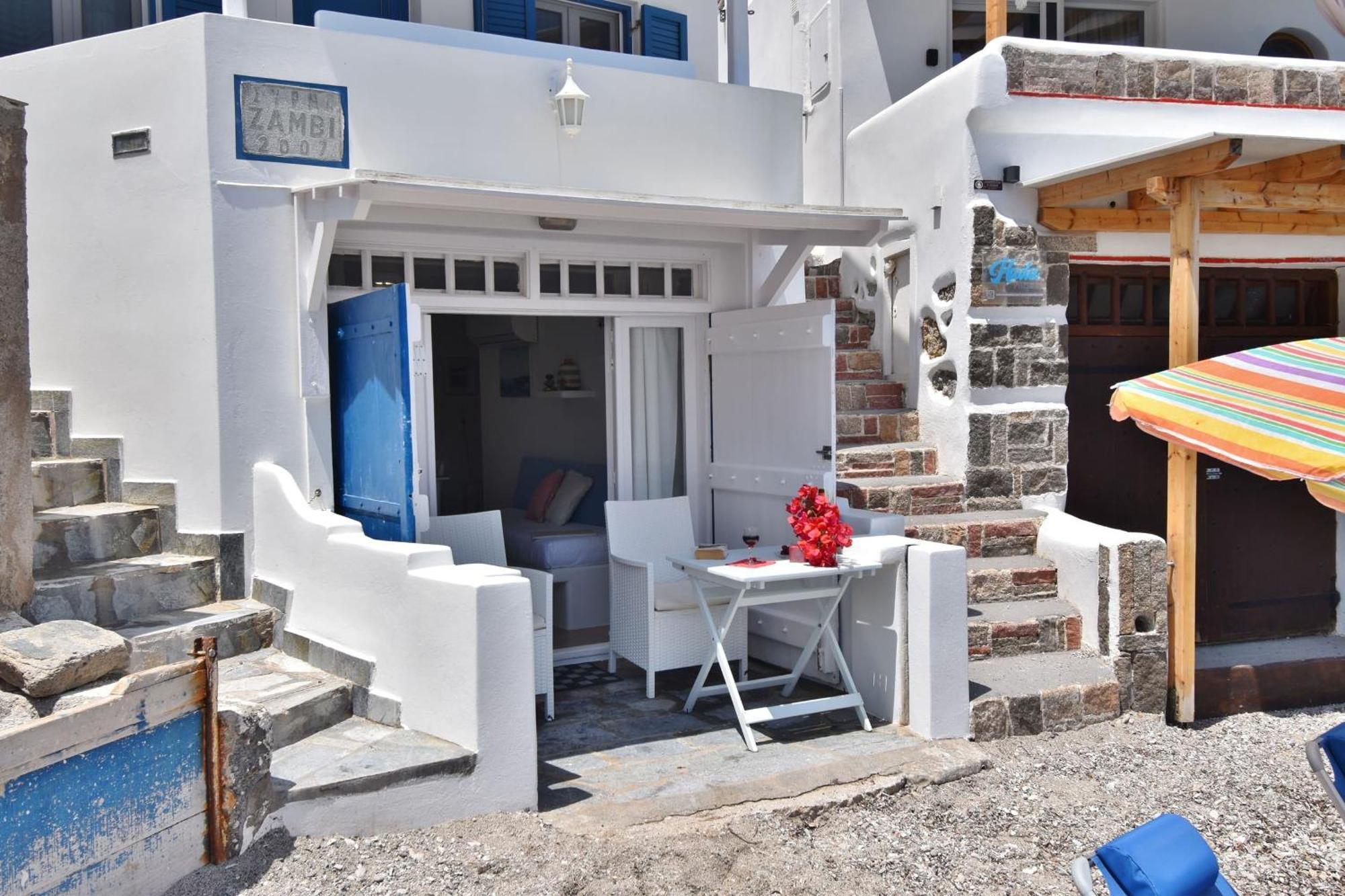 Blue Mare Apartments On The Beach Firopótamosz Szoba fotó